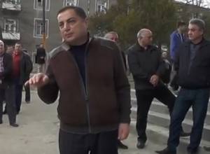 В селе Шнох есть проблема с газом: Ваграм Багдасарян в селах Туманяна