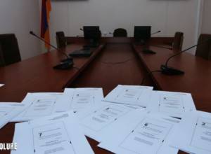 CEC presents samples of ballots