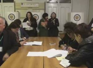 Live streaming from 4/19 polling station