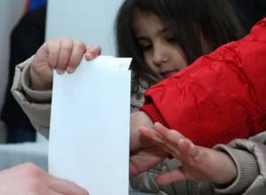 According to the poll ordered by Yerkir Media 4 powers are in the lead