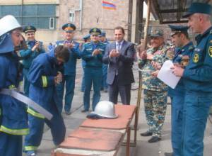 Մրցում են մարզերի պատանի հրշեջ-փրկարարները