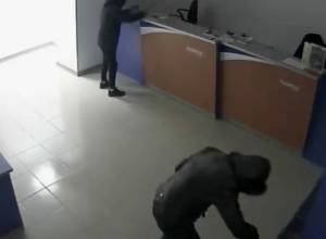 Помогите найти воров Ванадзорского почтового отделения