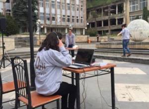 Դիլիջանի պատանիներն իրազեկում են ռադիոյով