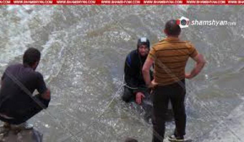 7451a10b28ba996c1cfd27b2400d9d17