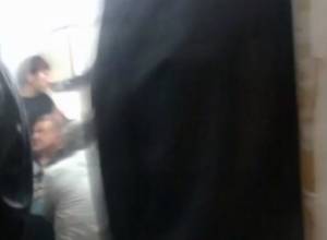 Видеозапись раздачи взятки избирателям сохранилась в телефоне журналиста «АЖ»