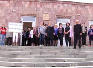 Հատուկ դպրոցի մանկավարժները նոր մրցույթ են պահանջում. նրանք դիմել են Վարչական դատարան