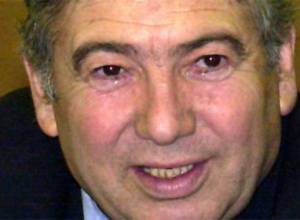 Наполеон Азизян не хочет отказываться от мандата, но решения принимает не он