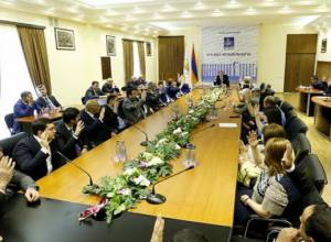 HHK faction at City Council elects head and secretary