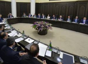 Serzh Sargsyan: Government headed by Karen Karapetyan enjoys our full confidence:live