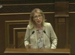 Журналисты в неравных условиях: Вопрос Мане Тандилян прокурору