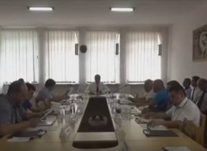 Заседание Совета старейшин Алаверди в прямом эфире