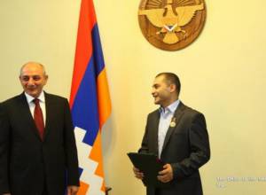 Artsakh President awards Vic Darchinyan with Mesrop Mashtots order