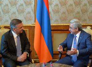 С. Саргсян выразил надежду, что хоккей с шайбой получит развитие в РА