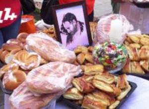 Артур Саргсян умер, все равно, его дело будет продолжаться: акция, посвященная Приносящему хлеб