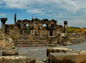 «Զվարթնոց»-ում կցուցադրվի իտալական կատակերգություն