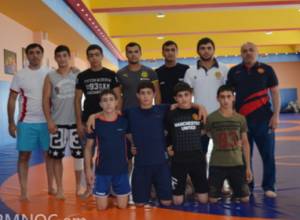 5 борцов на чемпионате мира среди юношей