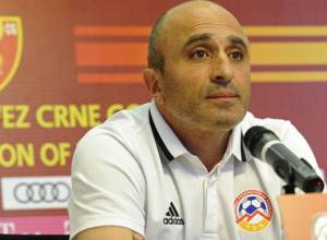 Արթուր Պետրոսյանը չգիտի, թե ինչպե՞ս է լուծելու հավաքականի խնդիրը