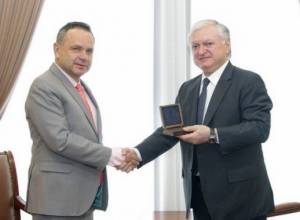 Посол Франции в РА завершает свою миссию