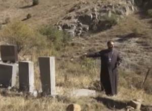 Незаконное захоронение на территории часовни-гробницы