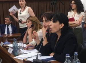 ИСХОД поссорился с «Еркири цирани» - стаканы не выдержали