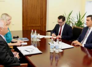 Омбудсмен обсуждал со Свитальским вопрос досмотра адвокатов