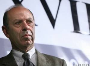 Чье дерево поливает депутат Наира Зограбян? Карен Агамян