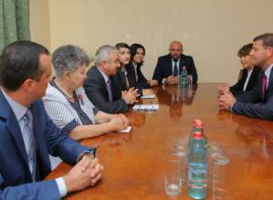 Конгрессмент США Дэвид Валадао в гостях в парламенте Арцаха