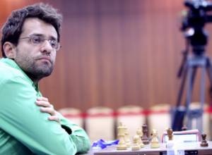 Tie-break game between Levon Aronian and Maxime Vachier-Lagrave to decide next finalist