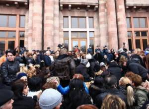 Права гражданин во время демонстраций: СИГ