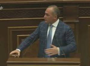 «В 97-98-м единая группировка ВС РФ И РА действовала, но тайно»