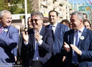 Премьер принял участие в праздничных мероприятиях, посвященных Дню Ванадзора