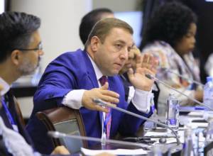 Կոչ ՌԴ իշխանություններին՝ վերացնել ՄԻԱՎ/ՁԻԱՀ-ով ապրողների նկատմամբ ճամփորդական արգելքները