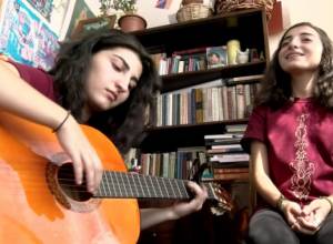 Երգող Արեւն ու Աստղը՝  «Կտոր մը երկնքից»