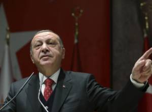 Մեզ ստիպել են ԵՄ դարպասների մոտ սպասել 52 տարի, բայց մենք նրանց պատասխան կտանք․ Էրդողանը սպառնաց