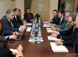 Armenia official and Venice Commission, OSCE/ODIHR representatives discuss referendum bill