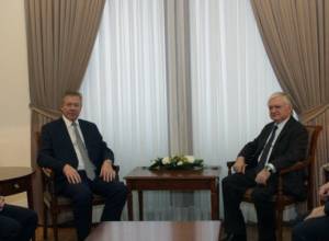 Эдвард Налбандян принял Геннадия Гатилова