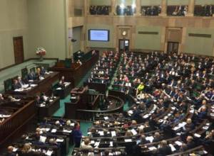 Сейм Польши принял особую резолюцию