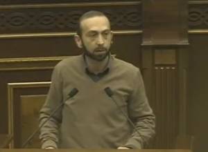 «Из Ирана протянули одну трубу, превратили ее в узкий шланг – под правлением РФ»