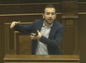 «Отправим наше членство в ЕЭАС на выставку Сотби, посмотрим, за сколько продастся»