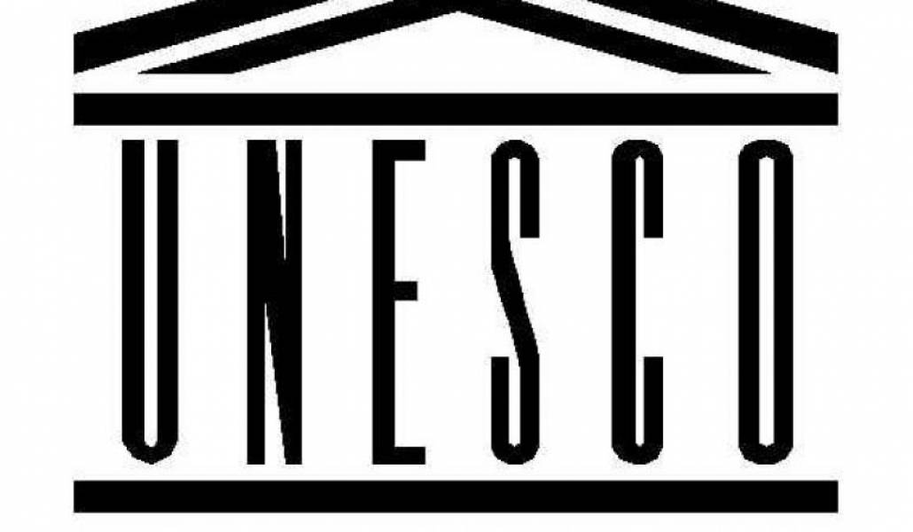 888e7ff359757af30c0bb4d2873e27d6