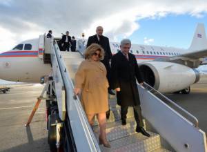 Серж Саргсян с супругой прибыли в Грузию с официальным визитом