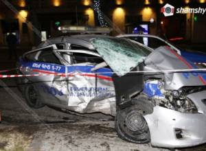 Автомобильная катастрофа в Ереване: 1 погибший, 1 крайне тяжело раненый