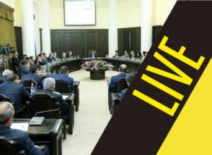 Government's first meeting of this year, Live