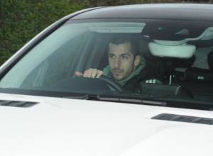 Manchester United frees Henrikh Mkhitaryan from training