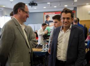 Լեւոն Արոնյանը մի կերպ ոչ ոքի խաղաց մրցակցի հետ