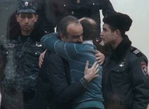 Жирайр Сефилян и Павел Манукян увидели друг друга