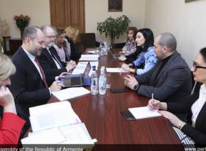 Arpine Hovhannisyan receives delegation of Venice Commission
