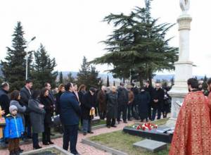 Թբիլիսիում մեծ շուքով նշվեց Հովհաննես Թումանյանի ծննդյան 149-ամյա հոբելյանը