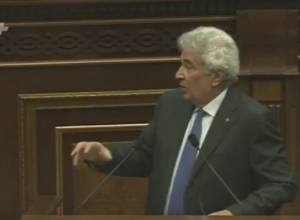 Serzh Sargsyan did nothing on or under the table - Gagik Harutyunyan