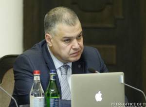 Давид Арутюнян: «То есть налево не ходи, направо не ходи»